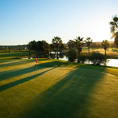 Blue Horizon Rooftop Pêra