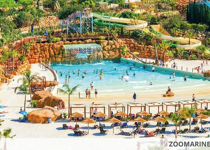 Blue Horizon Rooftop 아파트