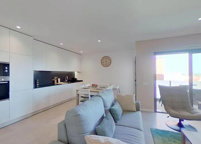 Blue Horizon Rooftop 아파트 페라구도