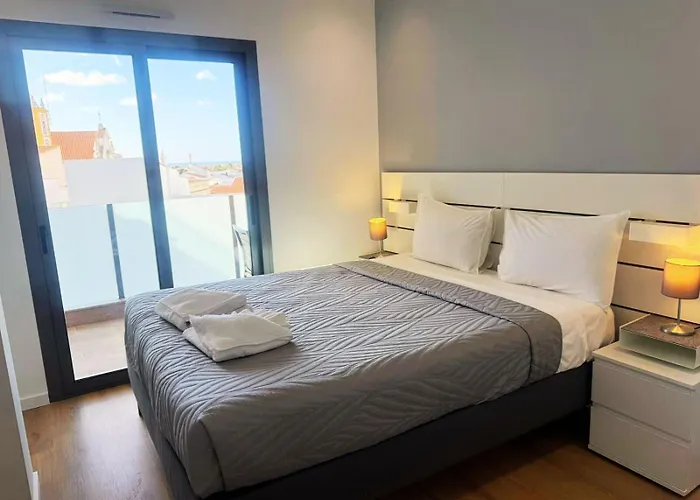 Blue Horizon Rooftop 아파트